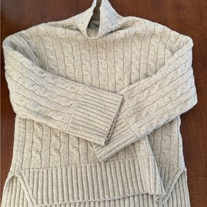 Abercrombie Cable Knit turtleneck Sweater - Cream